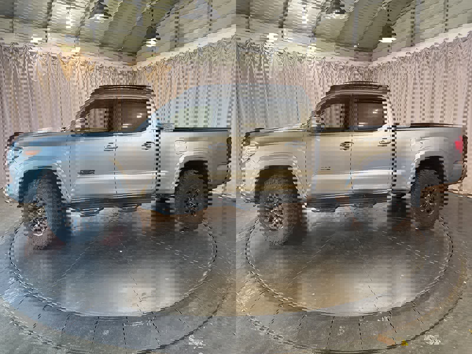 Used 2021 Toyota Tacoma SR5 image 8