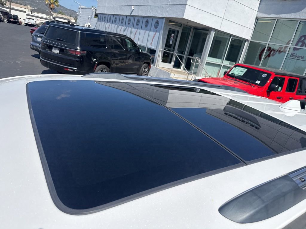 Certified 2021 Jeep Grand Cherokee Overland image 13