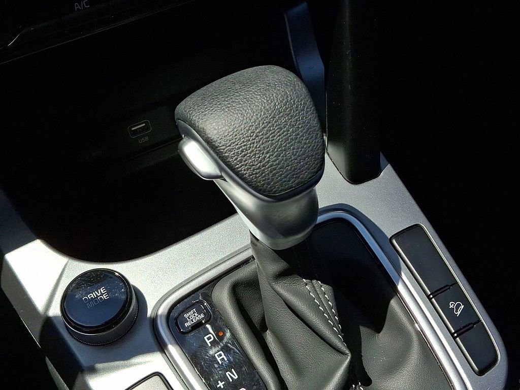 Used 2026 Kia Seltos LX FWD image 14