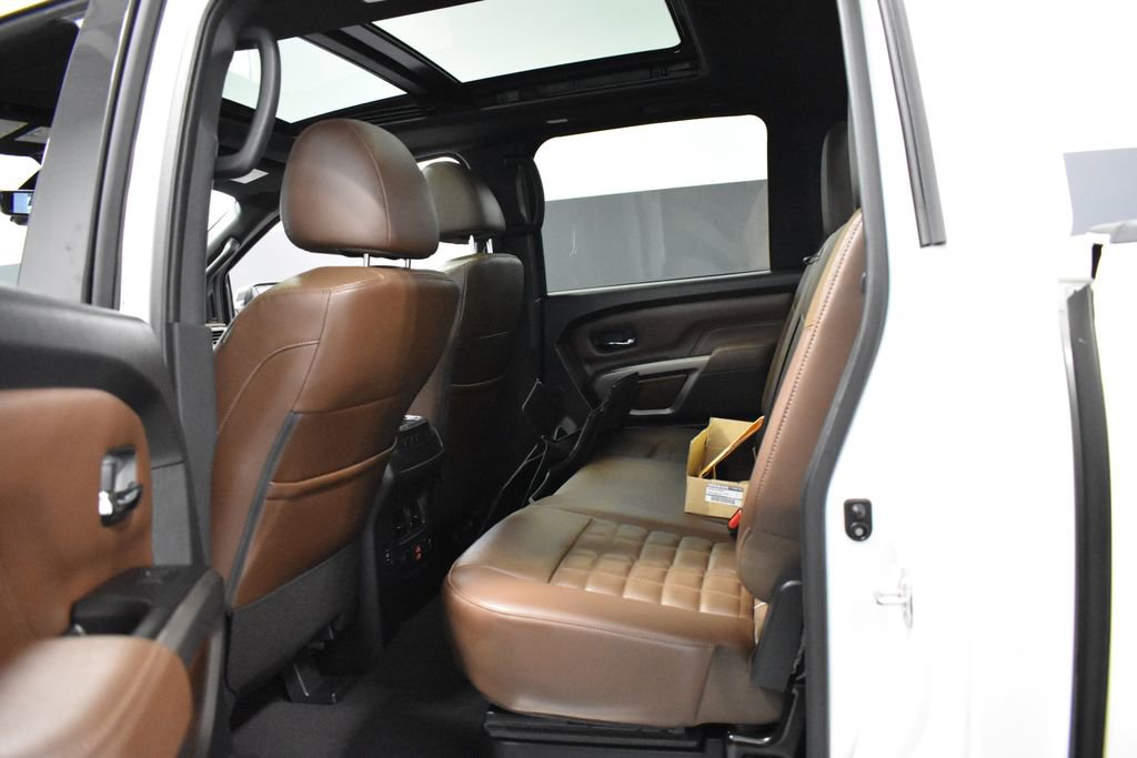 Certified 2023 Nissan Titan Platinum Reserve w/ Moonroof Package AWD/4WD image 35
