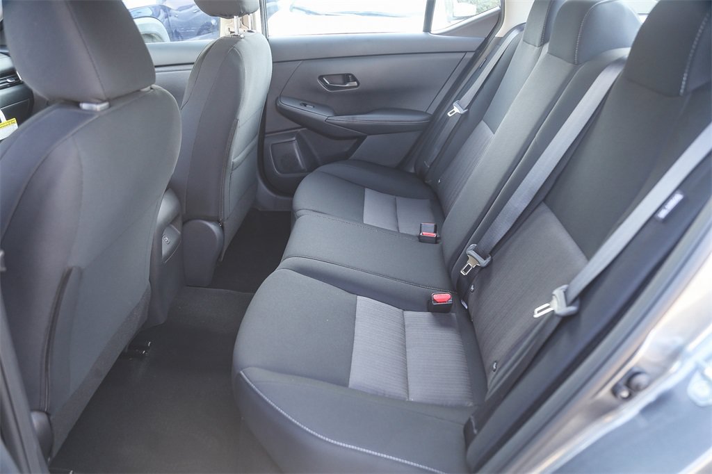 Used 2025 Nissan Sentra SV w/ All-Weather Package FWD image 16