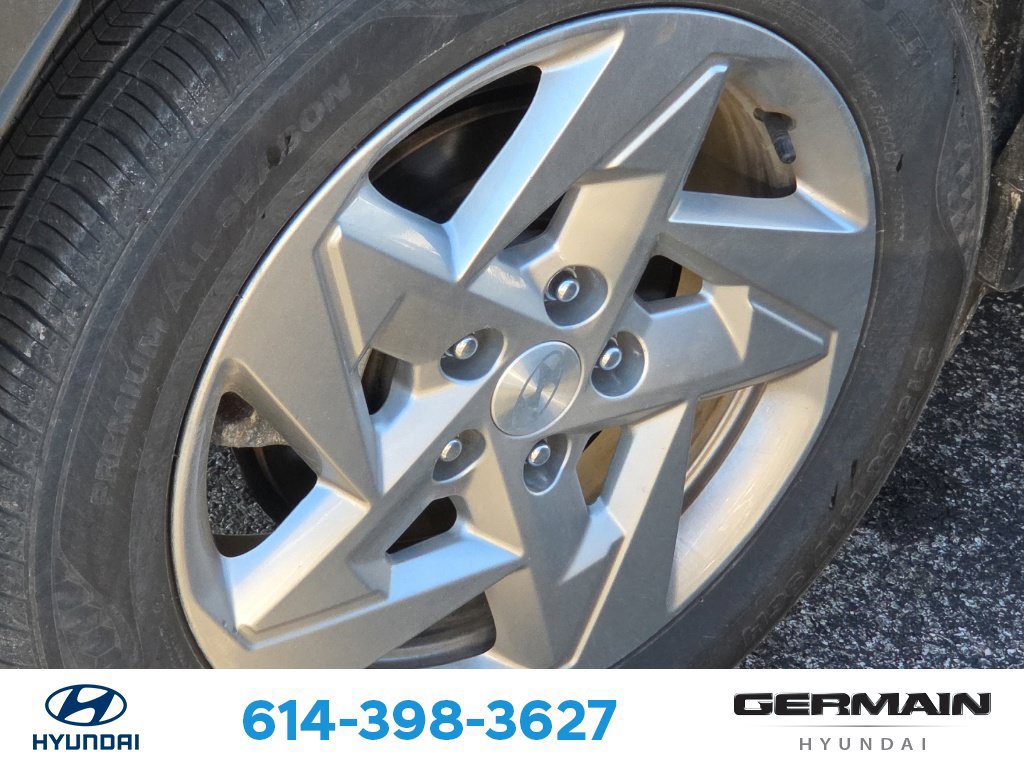 Used 2026 Hyundai Kona SE FWD image 12