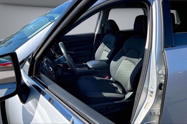 Certified 2024 Nissan Pathfinder SV FWD image 20