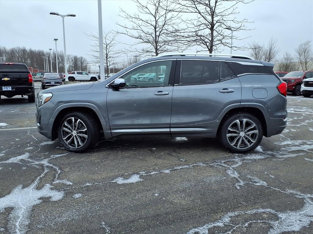 Used 2019 GMC Terrain Denali w/ Advanced Safety Package image 2