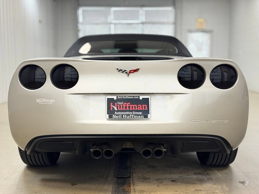 Used 2005 Chevrolet Corvette Convertible w/ Preferred Equipment Group RWD image 6