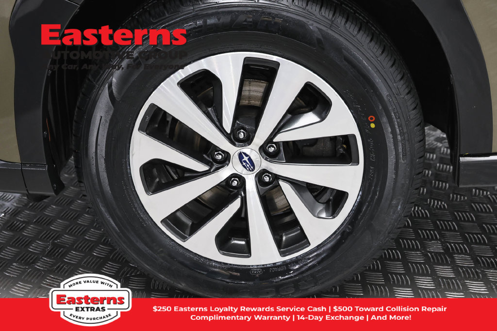 Used 2024 Subaru Outback Premium AWD/4WD image 27