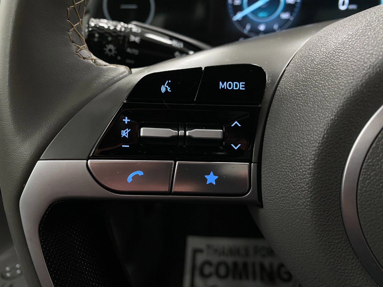 Used 2025 Hyundai Elantra SEL image 16