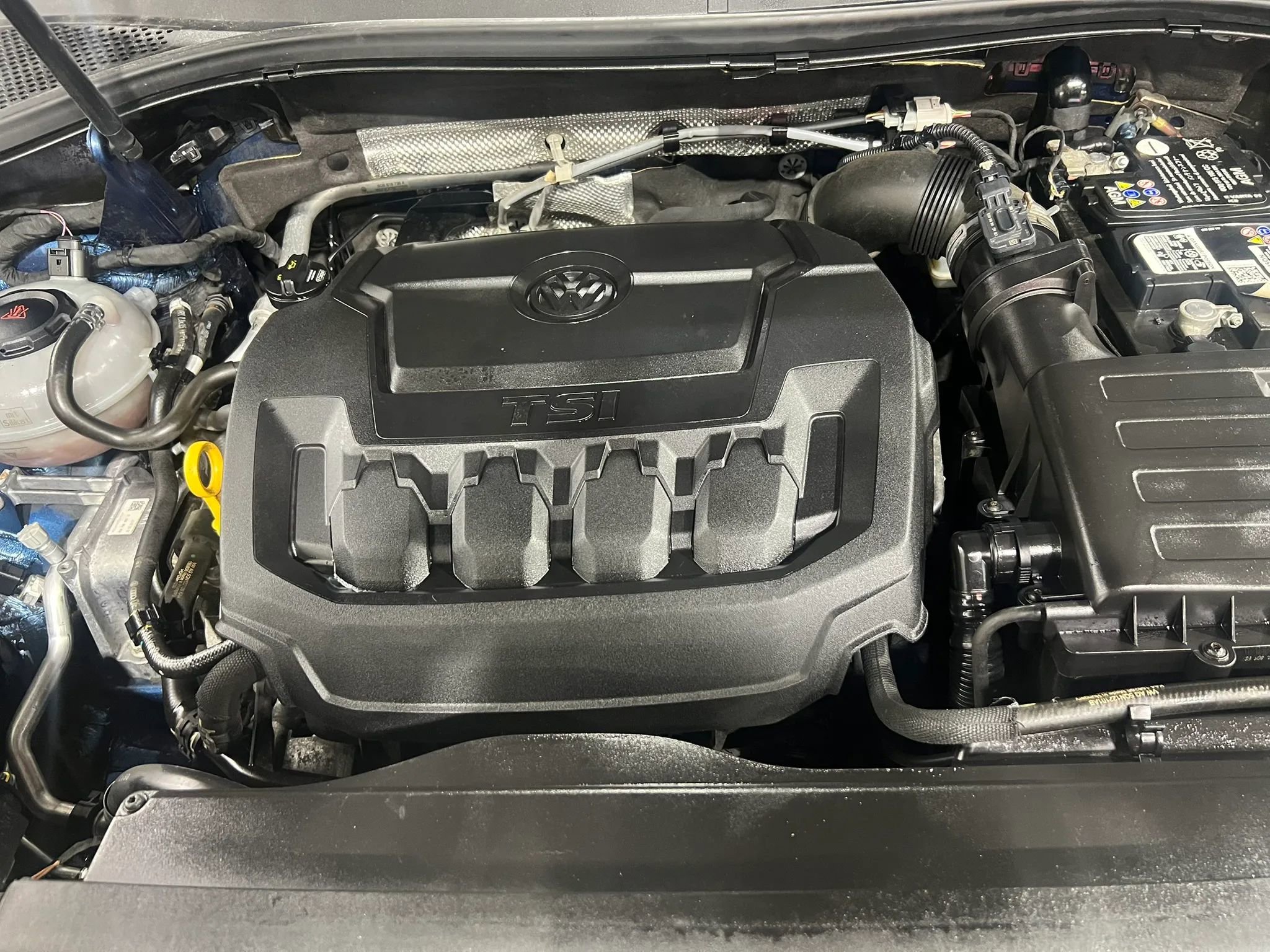 Used 2018 Volkswagen Tiguan S image 34