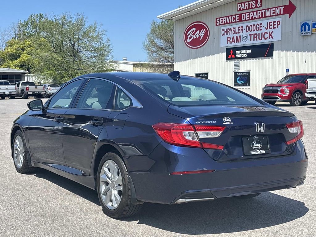 Used 2018 Honda Accord LX image 3