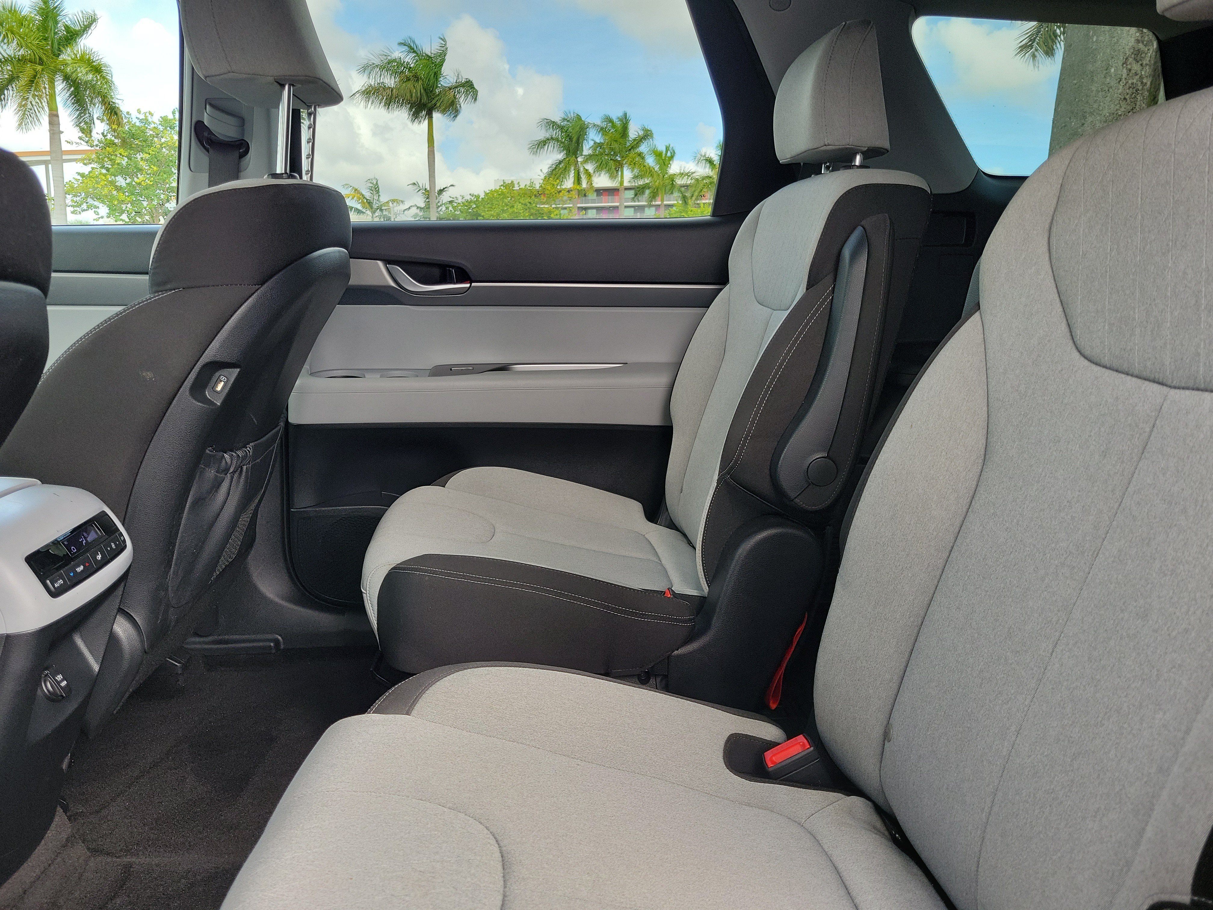 Used 2020 Hyundai Palisade SEL FWD image 8