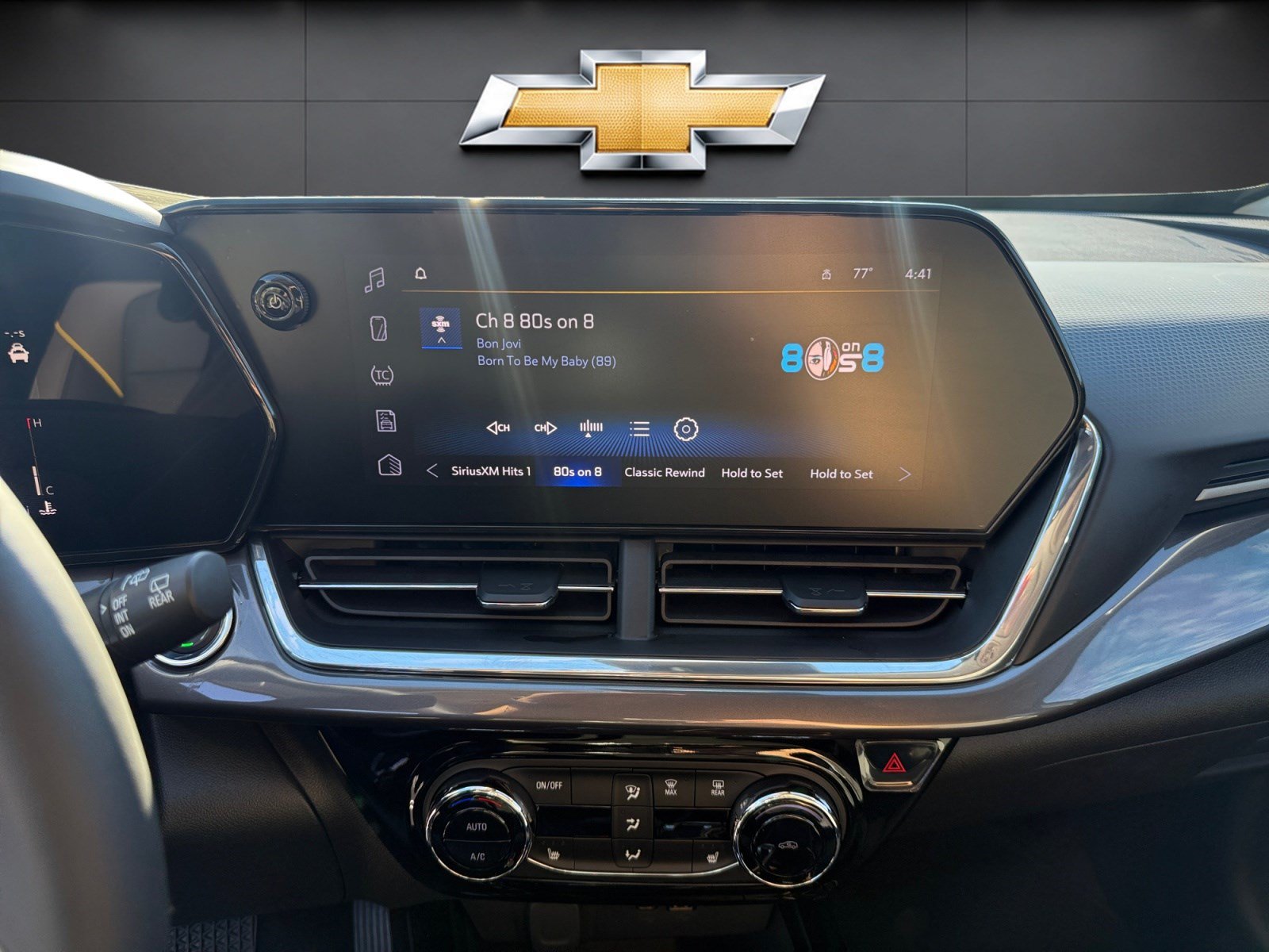 Used 2026 Chevrolet Trax ACTIV w/ Driver Confidence Package FWD image 27