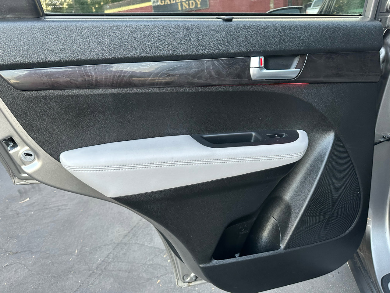 Used 2014 Kia Sorento SX w/ 3rd Row Package image 36