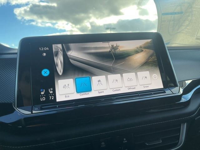 New 2026 Volkswagen Atlas Cross Sport SEL Premium R-Line image 23