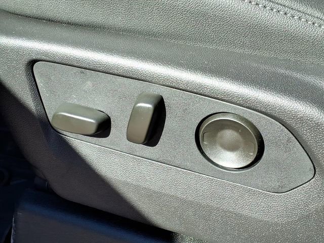 New 2026 GMC Sierra 2500 SLT w/ SLT Convenience Package image 13