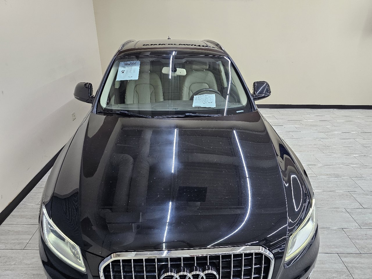 Used 2017 Audi Q5 2.0T Premium Plus w/ Technology Package image 4