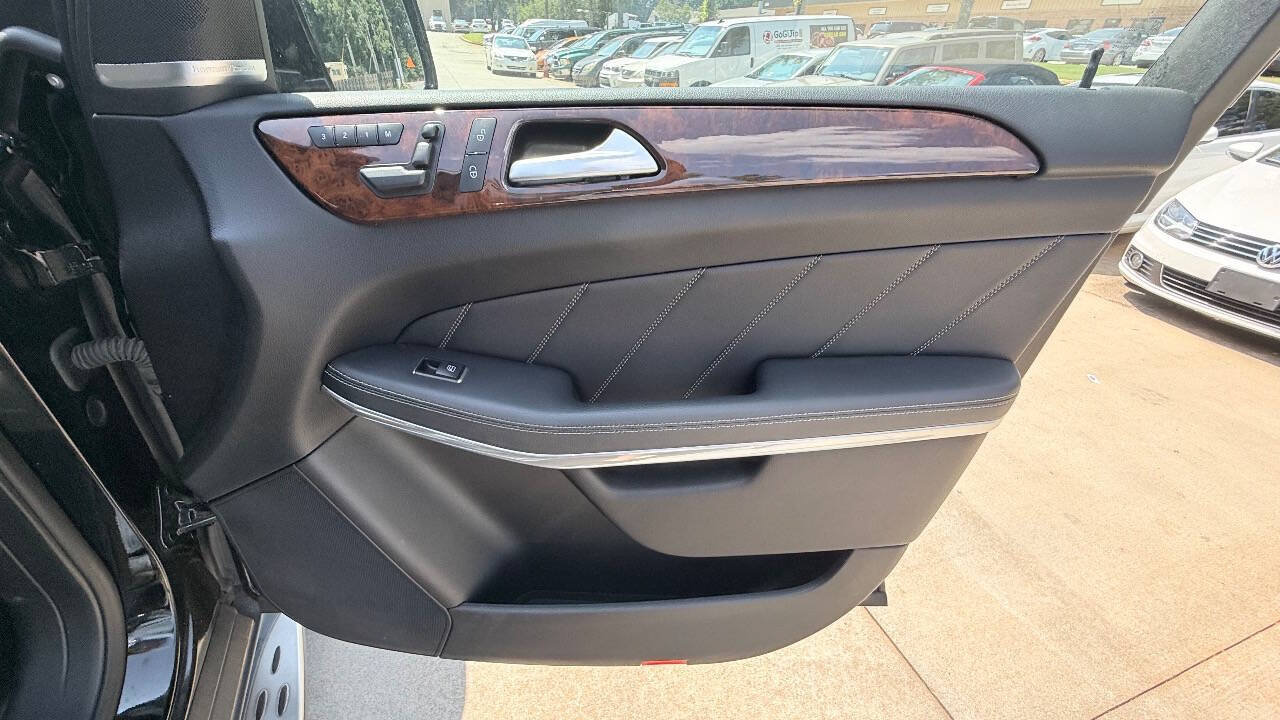 Used 2014 Mercedes-Benz GL 550 4MATIC image 68
