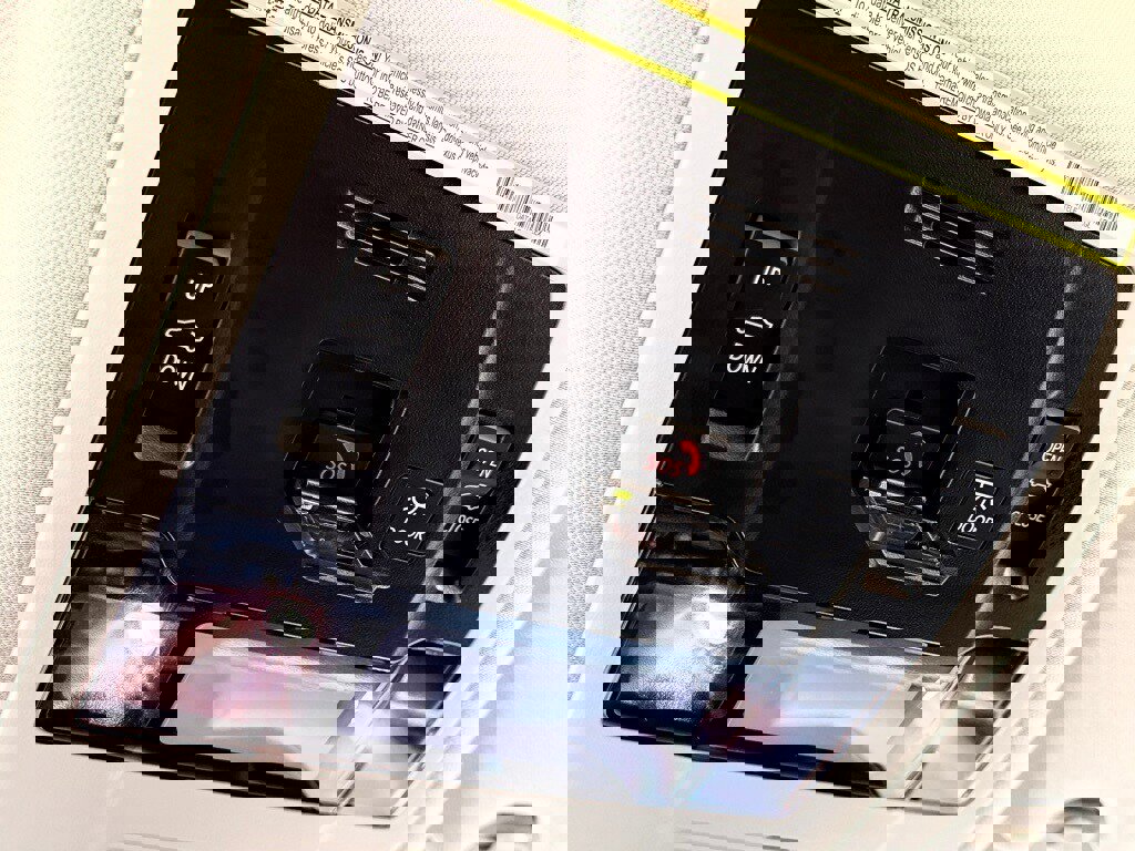 Certified 2025 Lexus ES 300h w/ Premium Package image 32