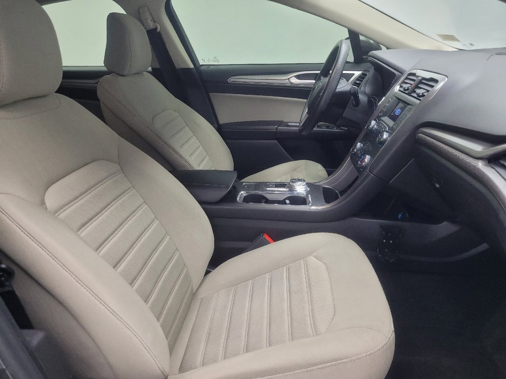 Used 2020 Ford Fusion S image 21