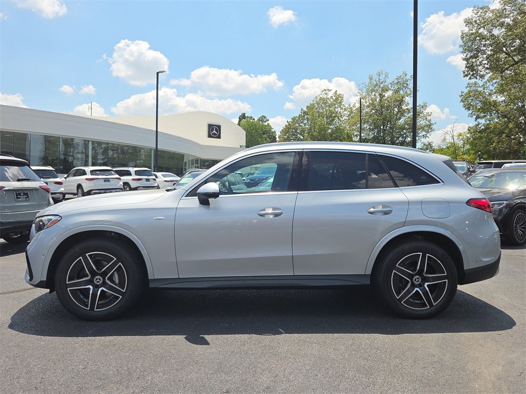 New 2025 Mercedes-Benz GLC 350e 4MATIC image 2
