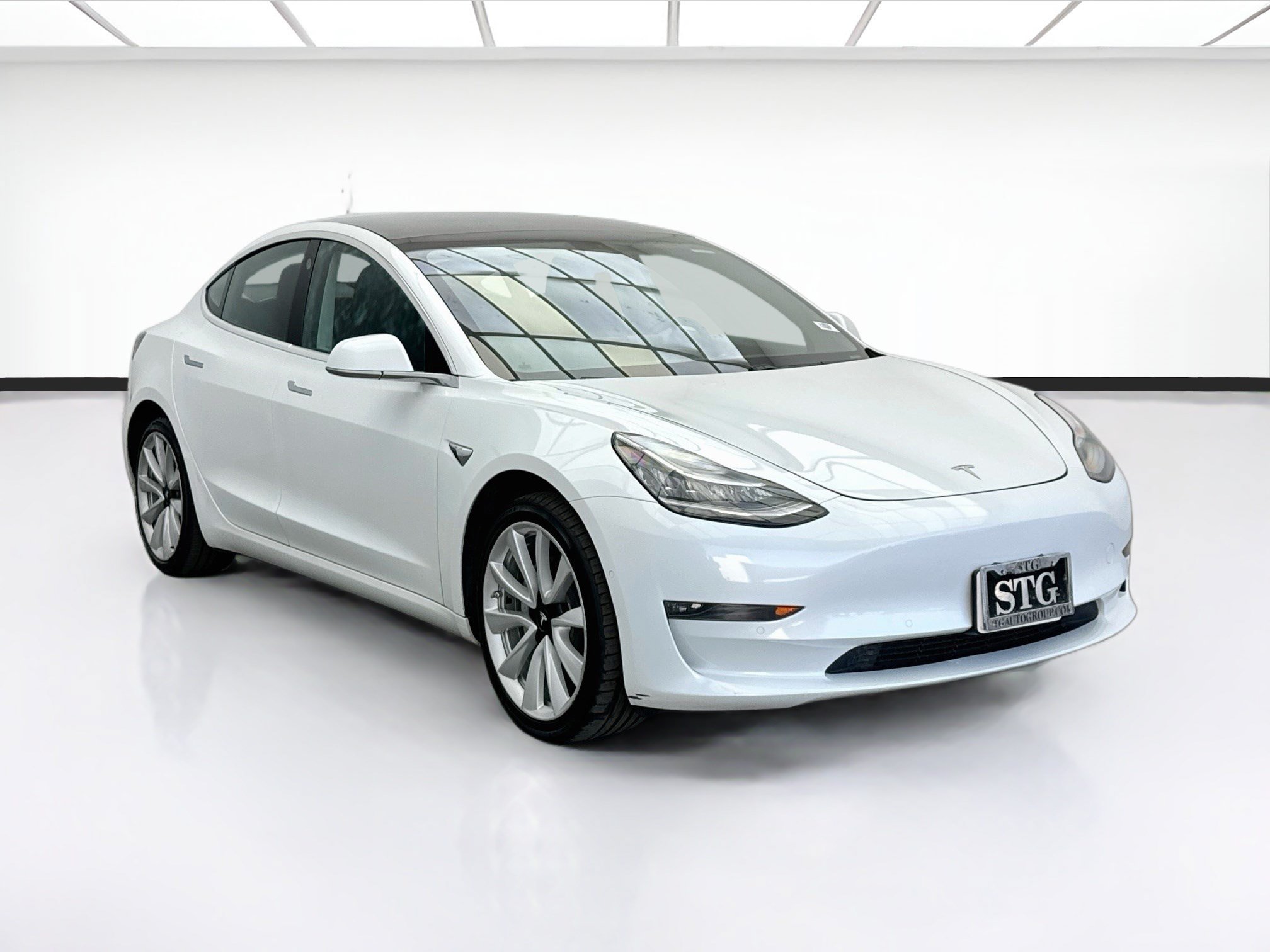 Used 2020 Tesla Model 3 Long Range AWD/4WD image 3