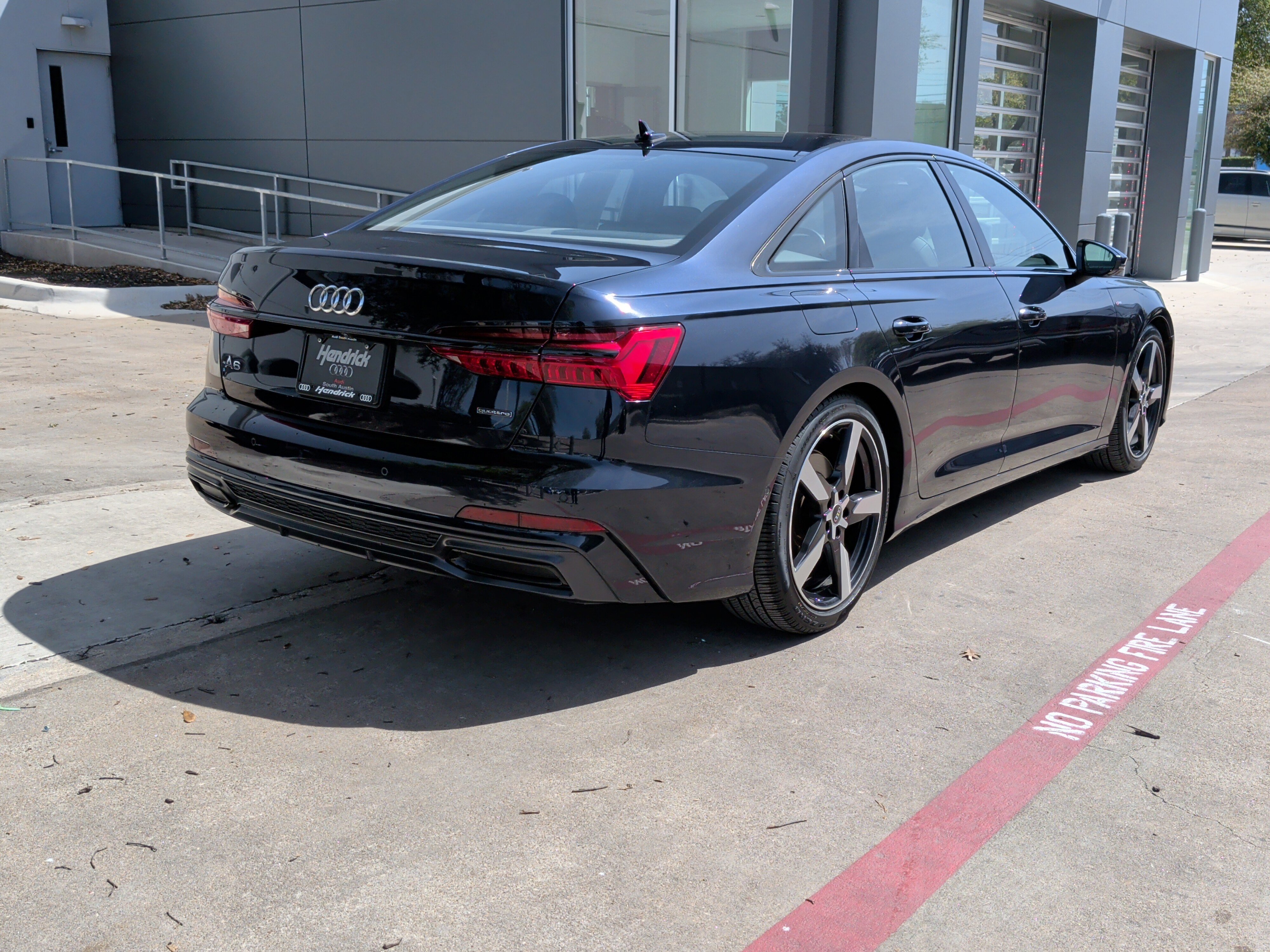 Used 2021 Audi A6 Premium image 10