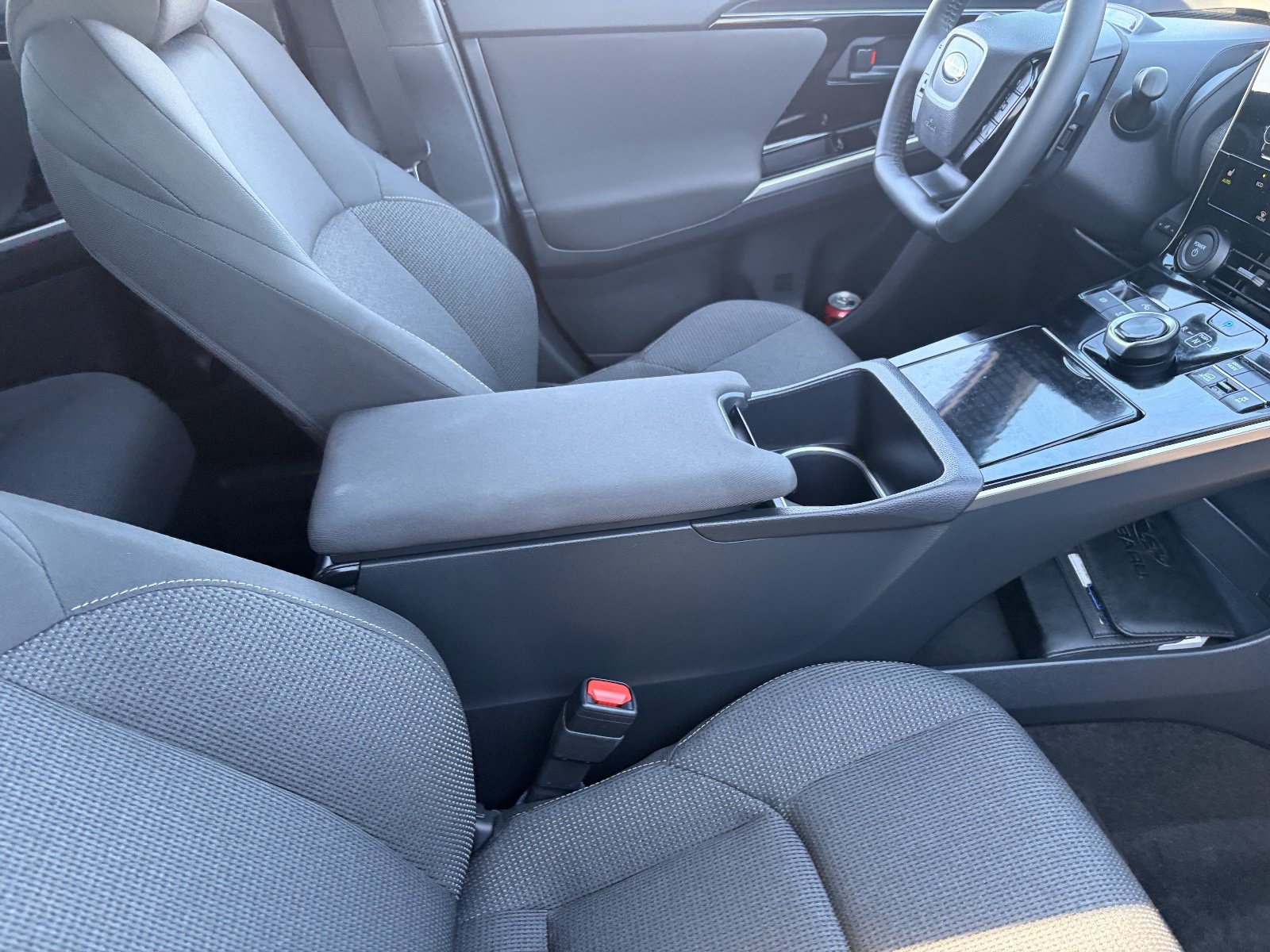 Certified 2024 Subaru Solterra AWD/4WD image 11
