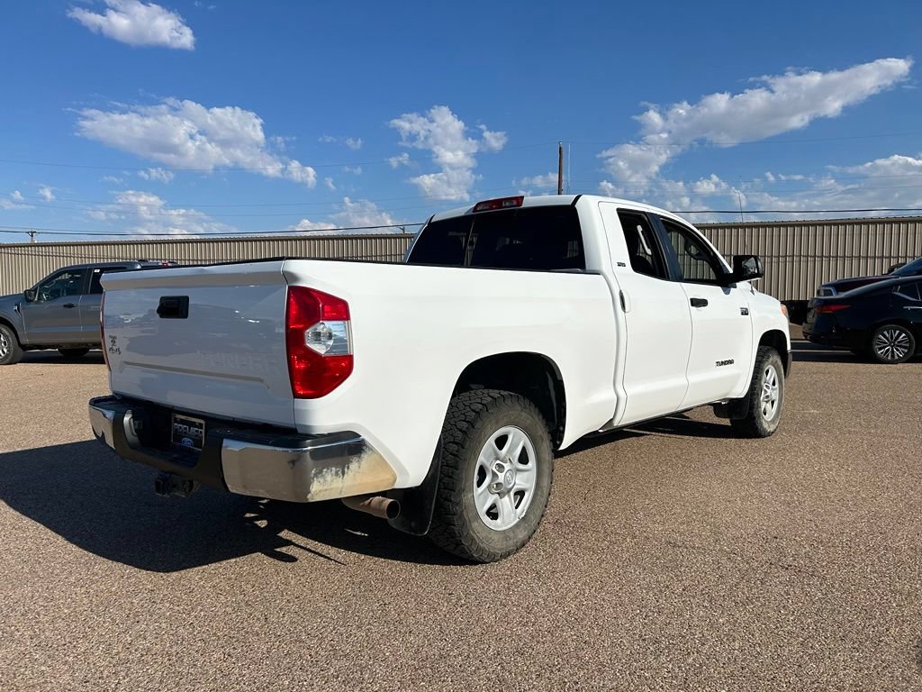 Used 2017 Toyota Tundra SR5 w/ SR5 Upgrade Package AWD/4WD image 5