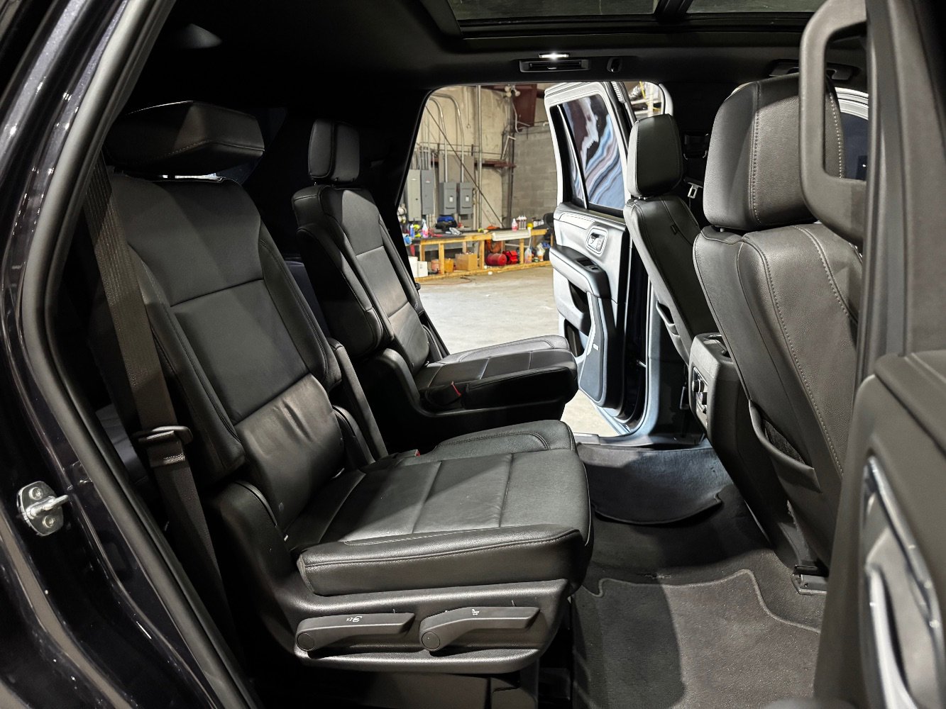 Used 2022 Chevrolet Tahoe Z71 image 23