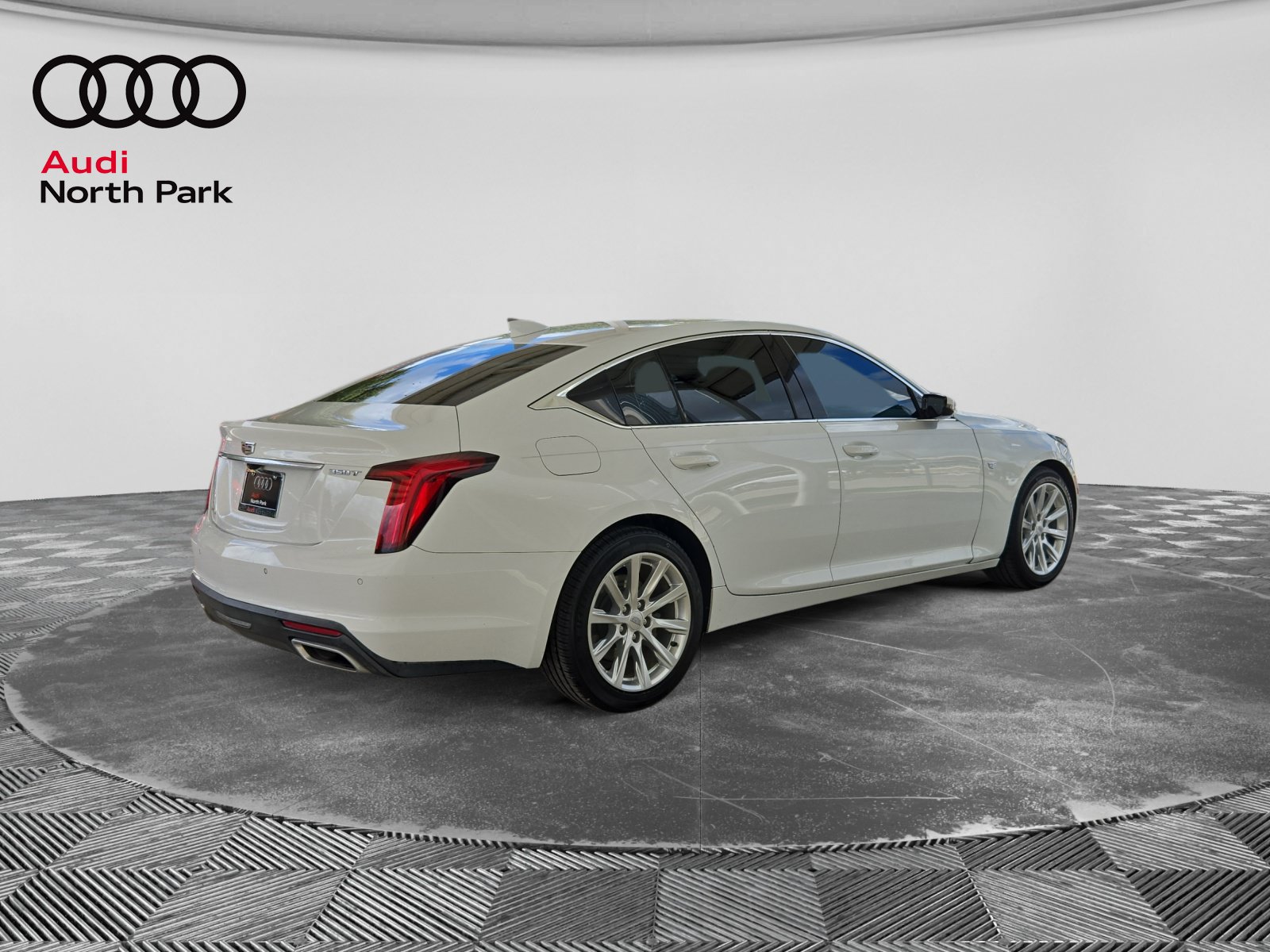 Used 2023 Cadillac CT5 Luxury w/ Cold Weather Package RWD image 5