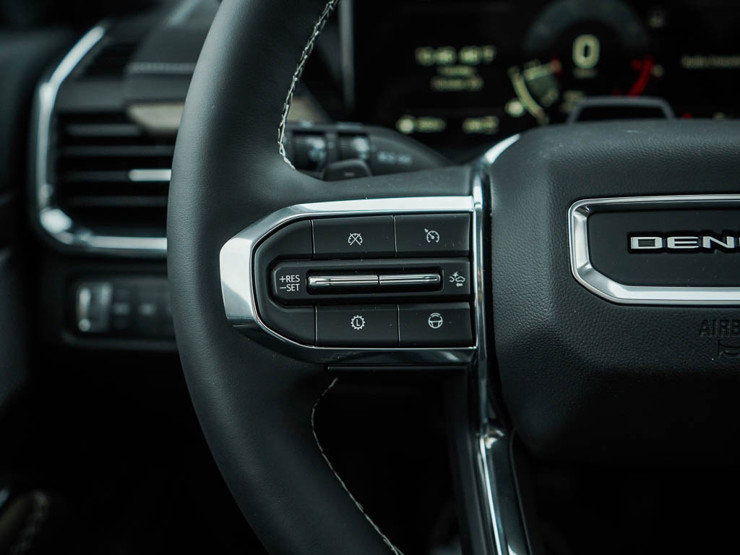 New 2026 GMC Acadia Denali Ultimate w/ LPO, Floor Liner Package image 22