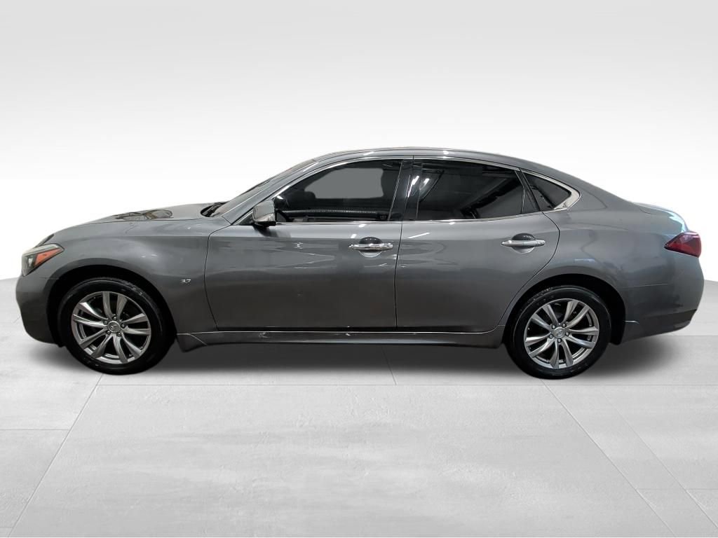 Used 2016 INFINITI Q70 3.7 AWD/4WD image 2