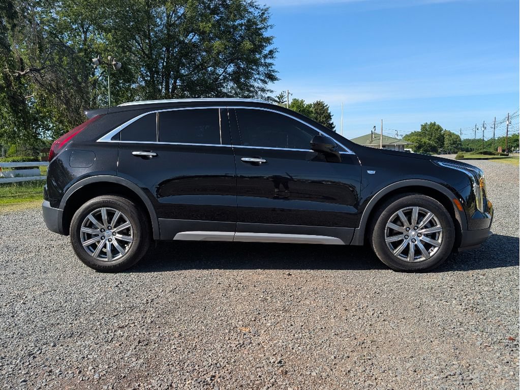Used 2020 Cadillac XT4 Premium Luxury w/ Driver Awareness Package FWD image 4
