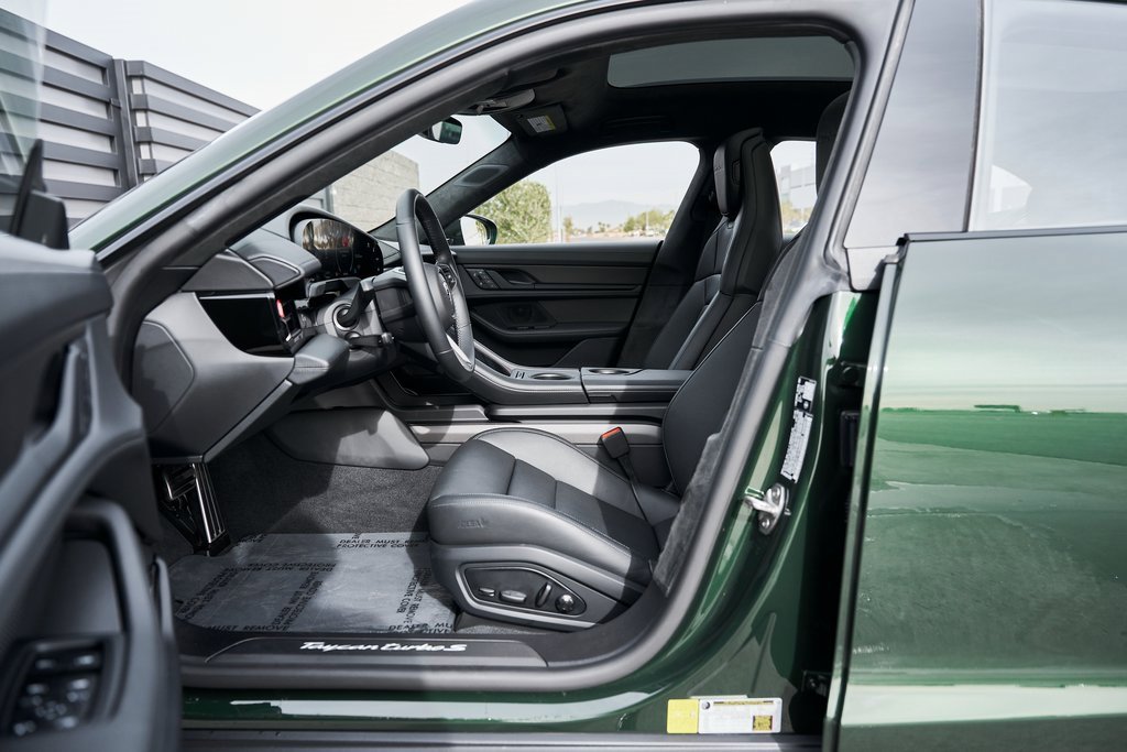 Used 2026 Porsche Taycan Turbo S image 39