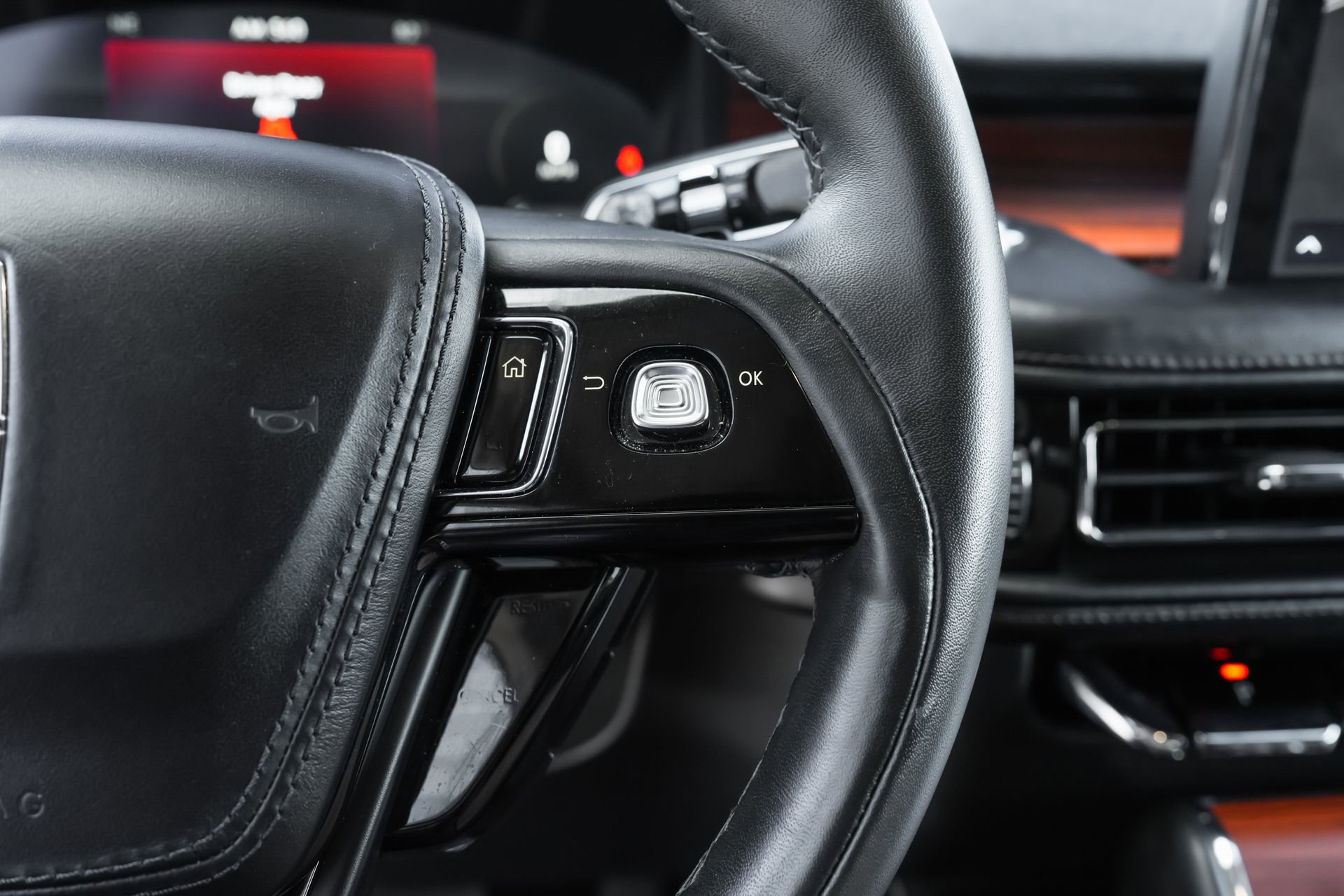 Used 2024 Lincoln Aviator Reserve image 17