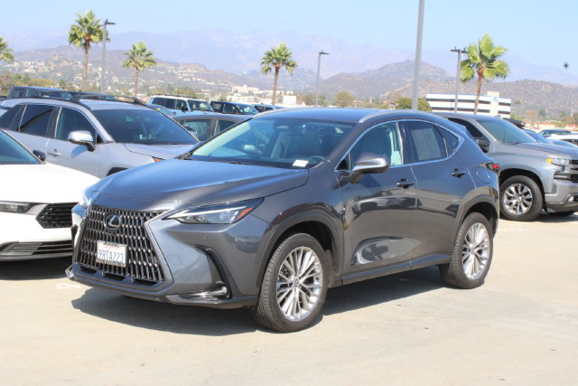 Certified 2025 Lexus NX 350 AWD w/ Accessory Package (2T) image 3