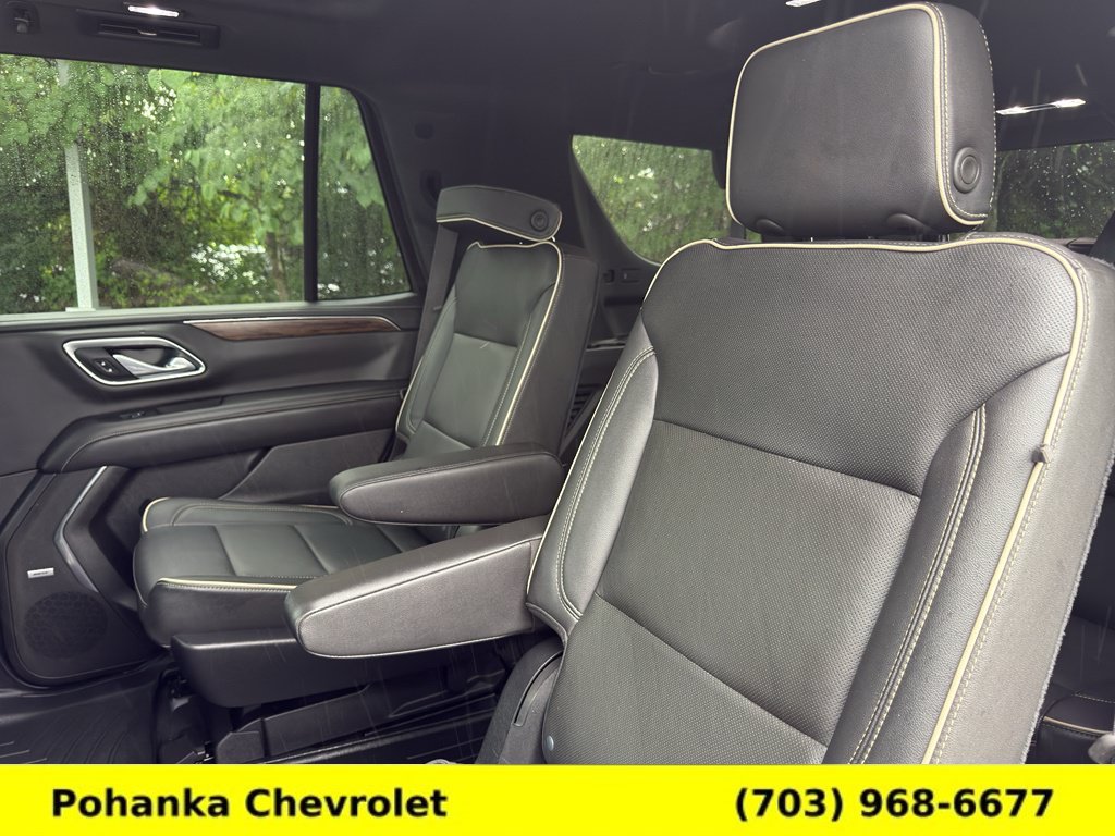 Used 2021 Chevrolet Tahoe Premier w/ Premium Package AWD/4WD image 23