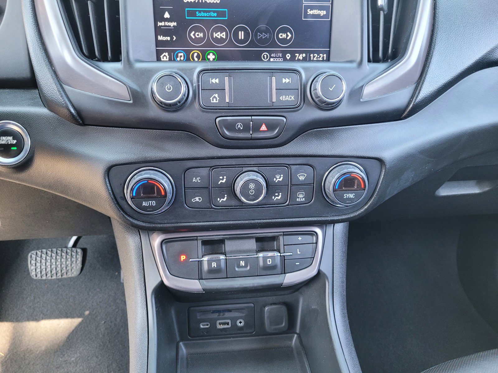 Used 2022 GMC Terrain AT4 w/ Tech Package image 19