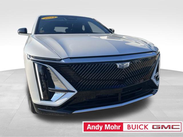 Used 2024 Cadillac Lyriq Tech AWD/4WD image 2