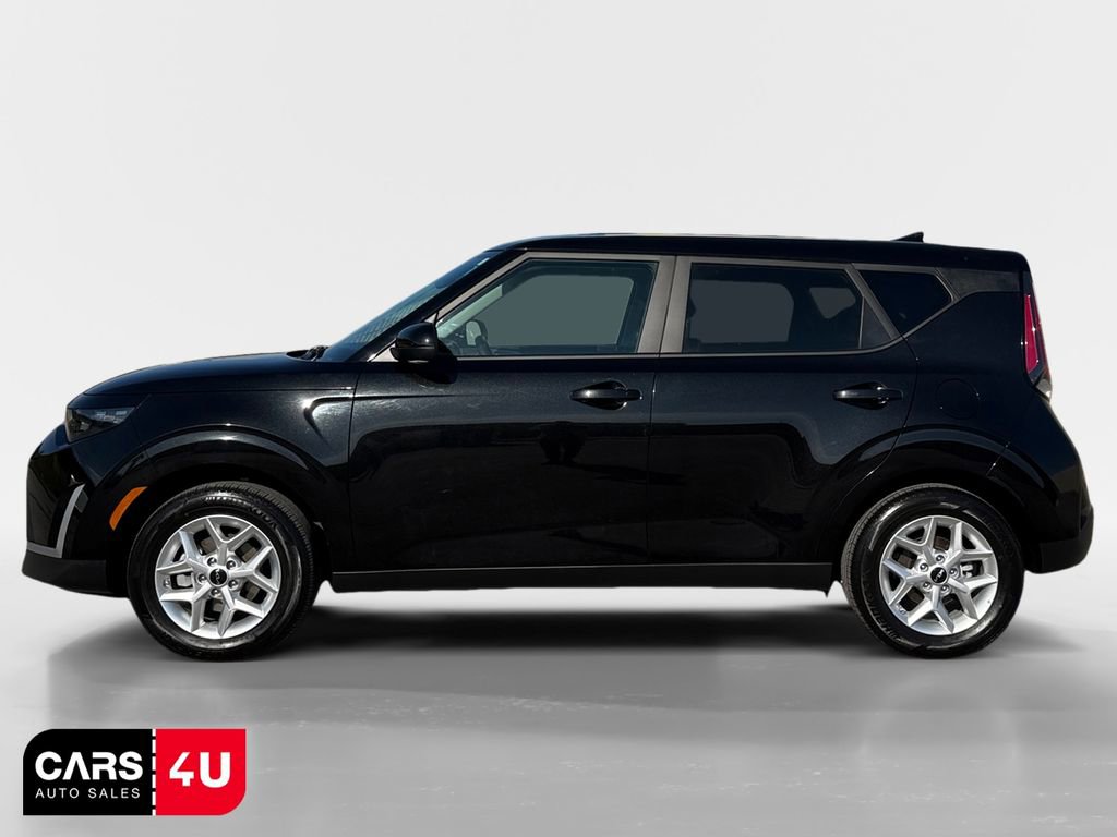 Used 2025 Kia Soul LX w/ LX Technology Package image 4