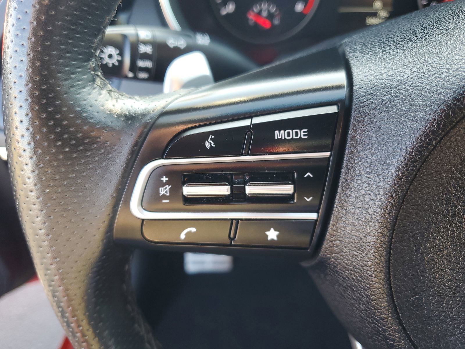 Used 2023 Kia Stinger GT-Line w/ Sun & Sound Package image 19