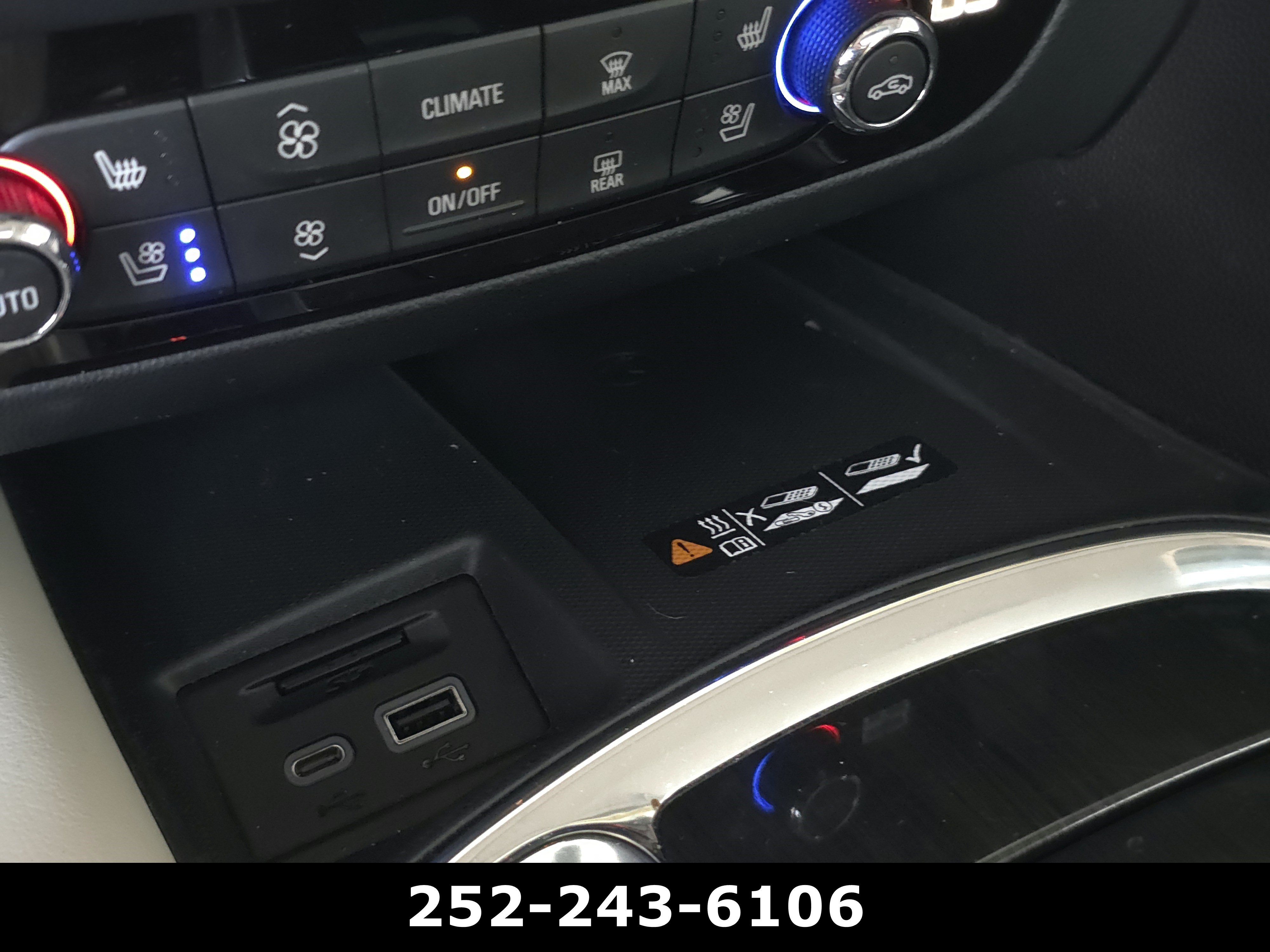 Used 2023 Buick Enclave Premium w/ Experience Buick Package FWD image 17