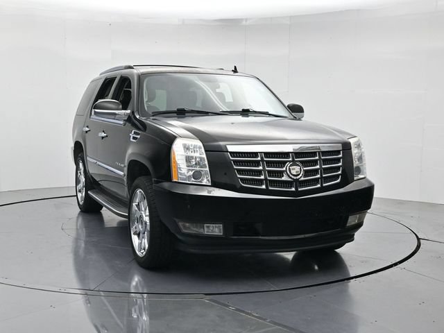 Used 2011 Cadillac Escalade Luxury AWD/4WD image 4