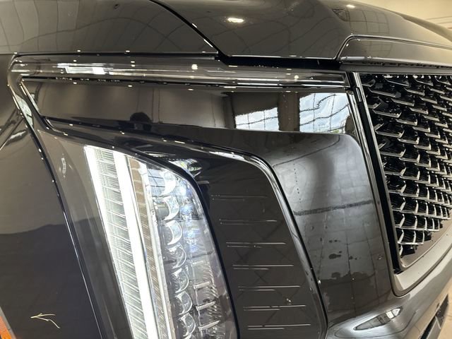 New 2026 Cadillac Escalade ESV Platinum Sport w/ LPO, ONYX Package AWD/4WD image 11