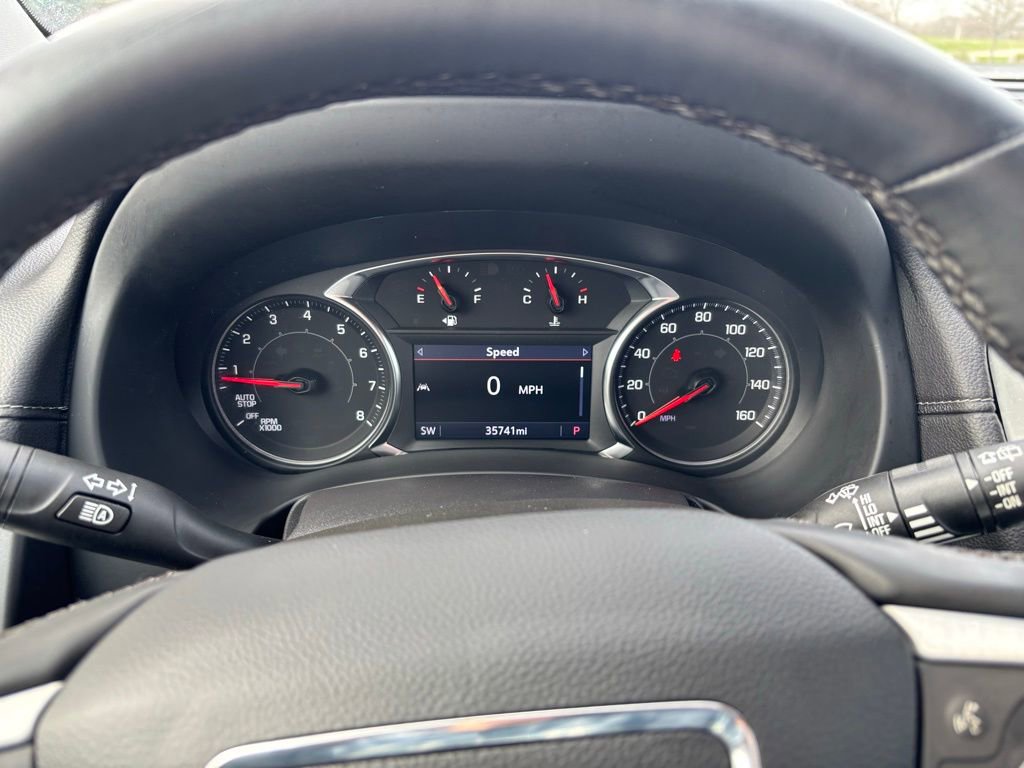 Used 2023 GMC Terrain SLT image 35