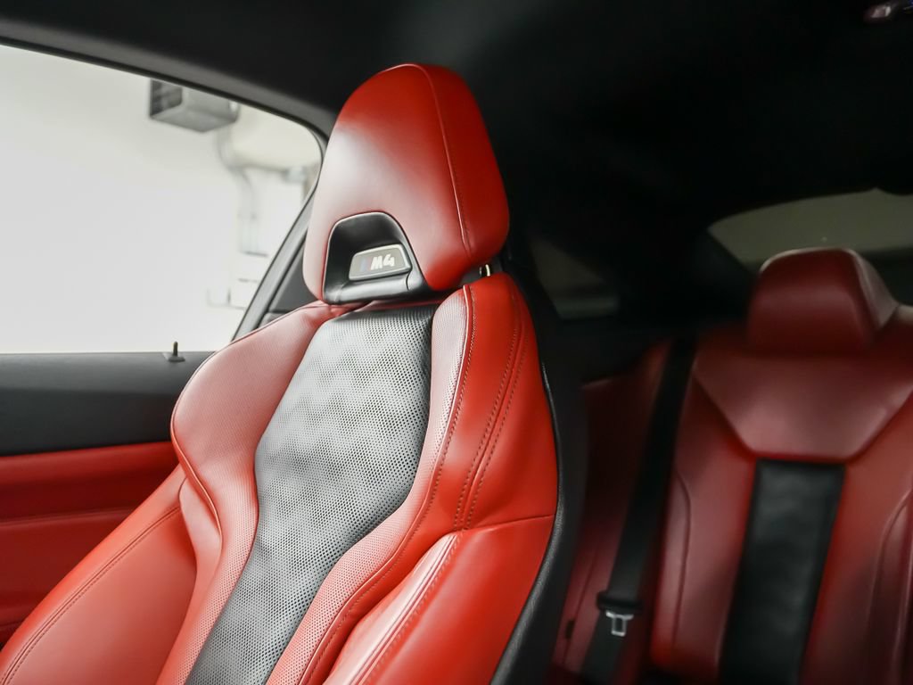 Used 2022 BMW M4 Coupe w/ M Carbon Exterior Package RWD image 32