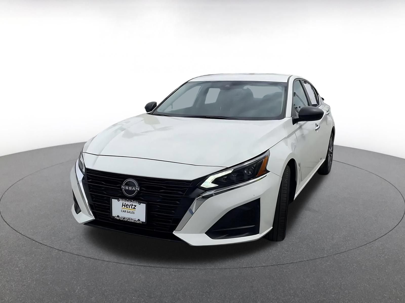 Used 2025 Nissan Altima 2.5 SV FWD image 6