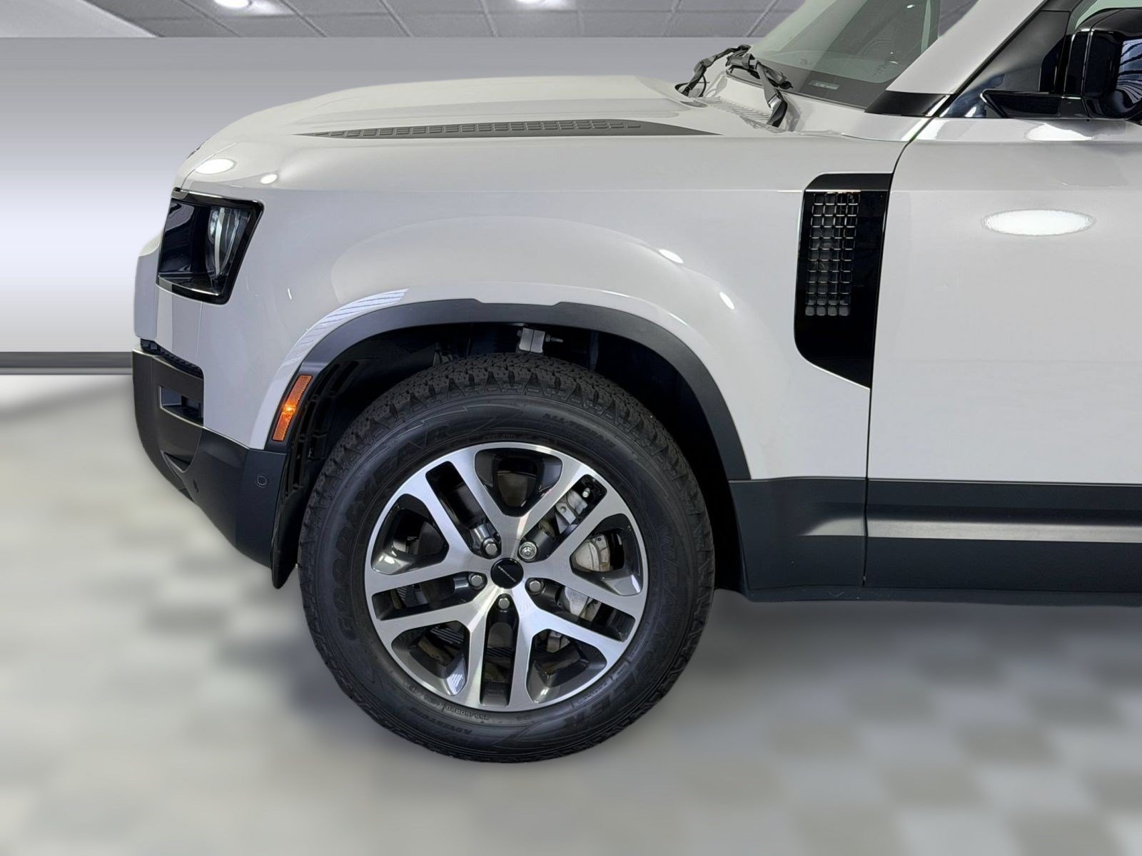 Used 2026 Land Rover Defender 130 S AWD/4WD image 11