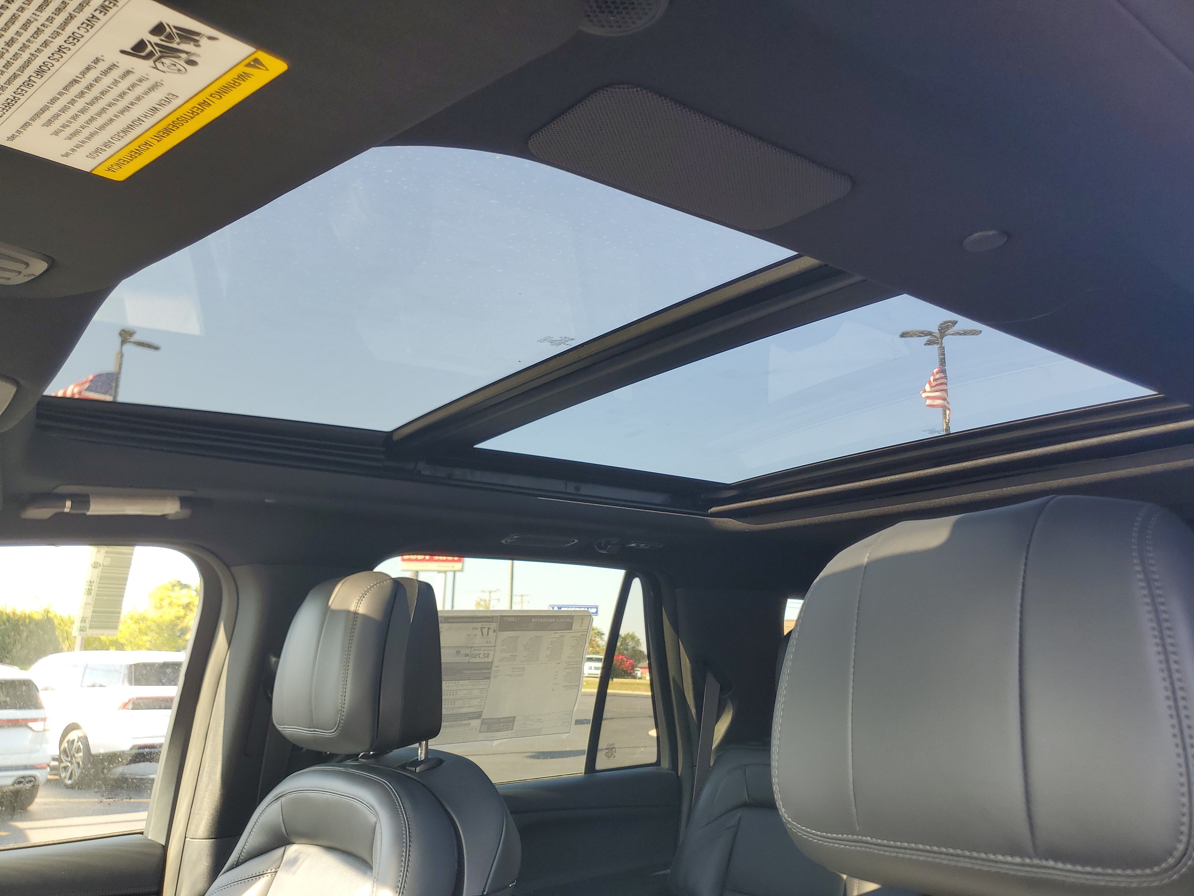 New 2027 Lincoln Navigator Reserve w/ Jet Appearance Package AWD/4WD image 11