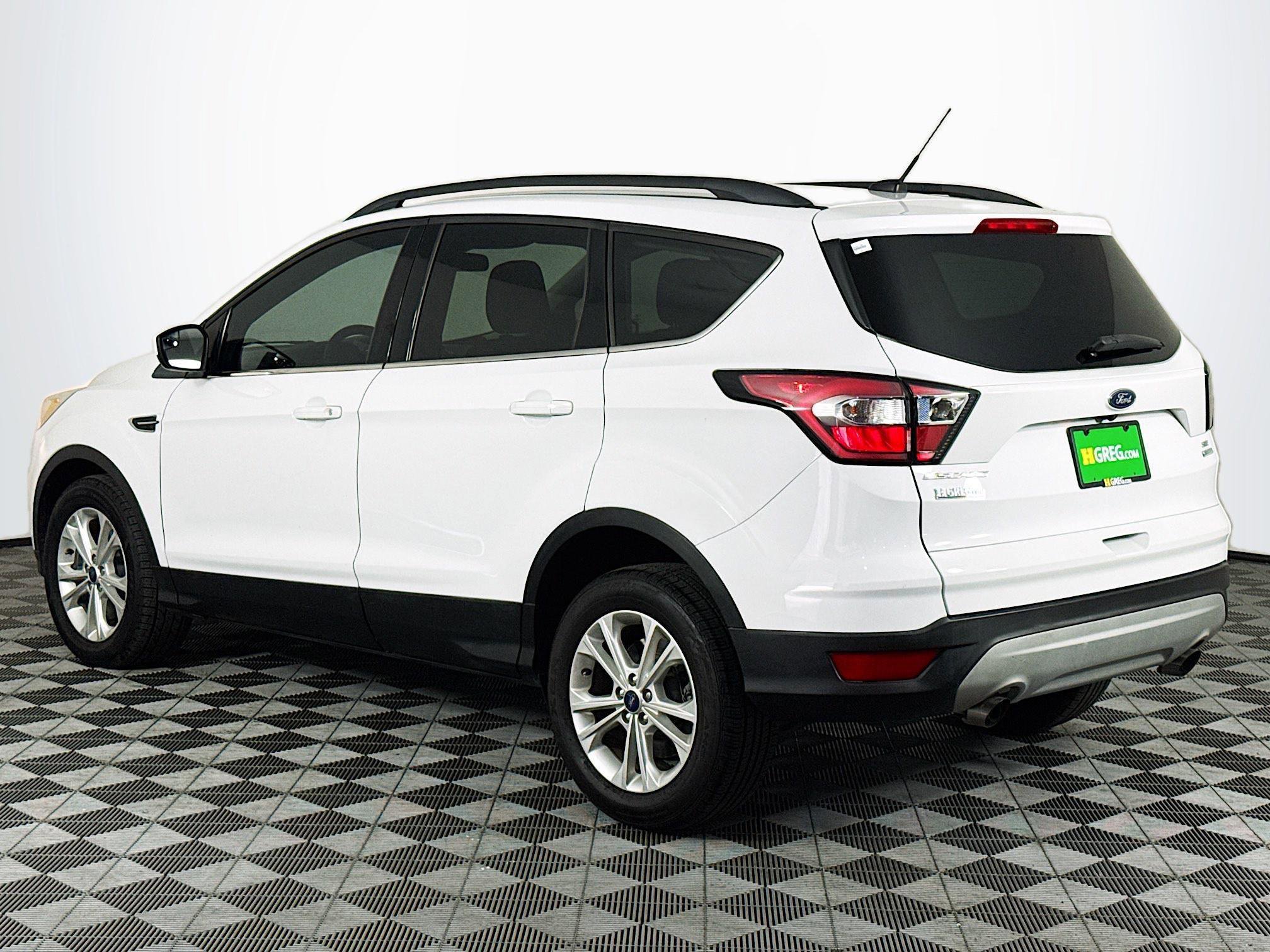 Used 2018 Ford Escape SE FWD image 6