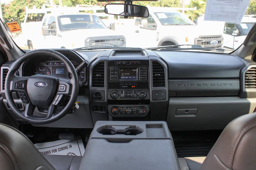 Used 2019 Ford F550 2WD Crew Cab Super Duty image 25